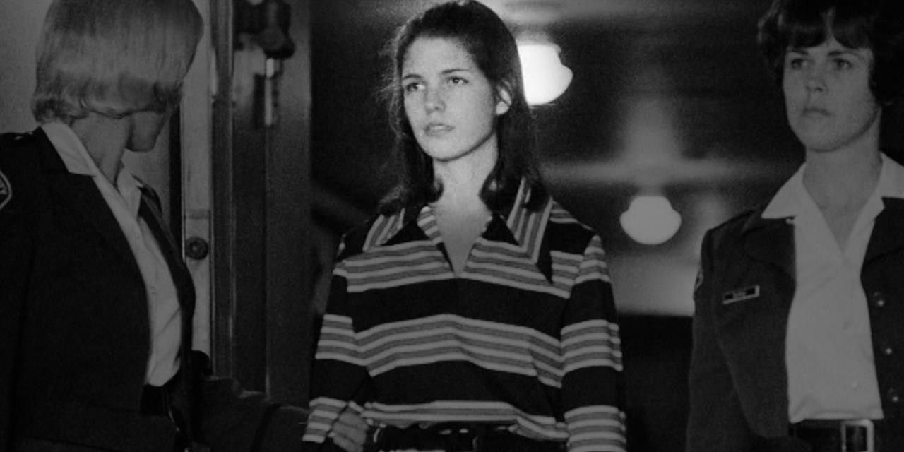 Leslie Van Houten Being Taken To A Court Hearing