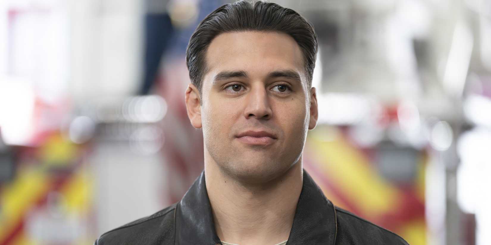 Eddie at the station in 9-1-1 season 8, episode 9