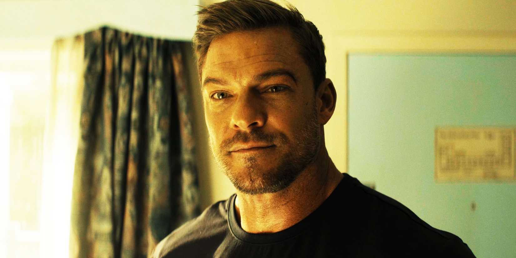 Alan Ritchson as Jack Reacher, looking to Neagley, in season 3