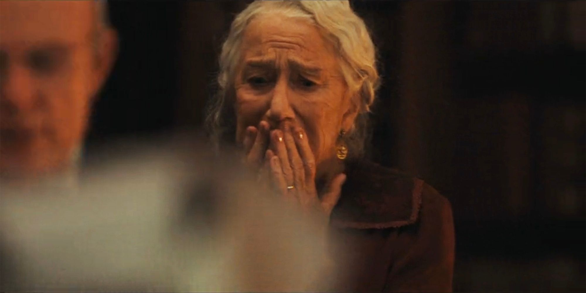 Cara looks worried in 1923 season 2