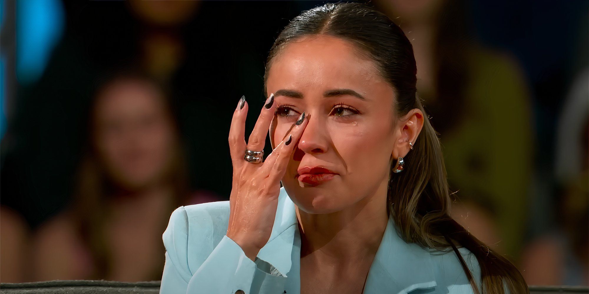 Carolina Sofia crying on The Bachelor season 29.