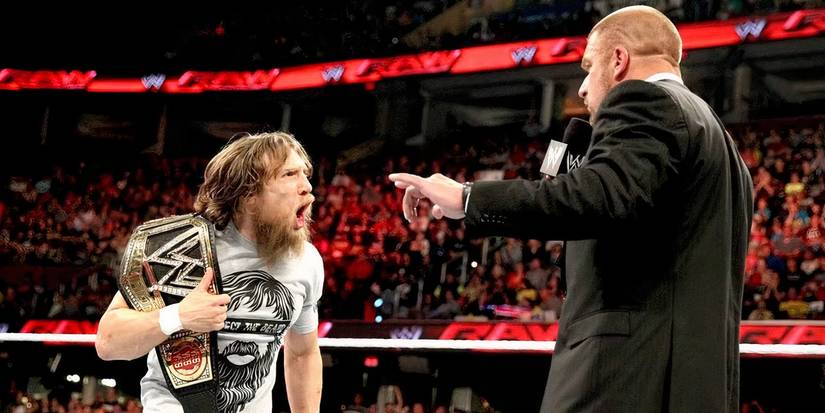 Daniel-Bryan-WWE-Champion-2013-2nd-Reign