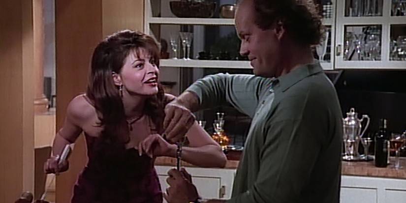 Frasier and Daphne in the kitchen in Frasier
