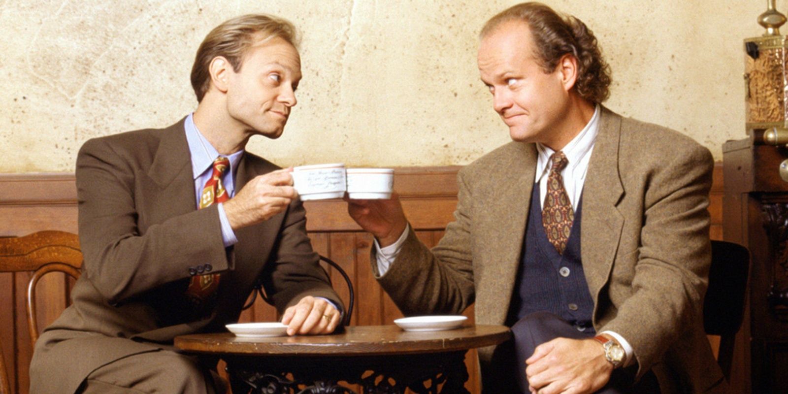 Frasier and Niles at Cafe Nervosa in Frasier