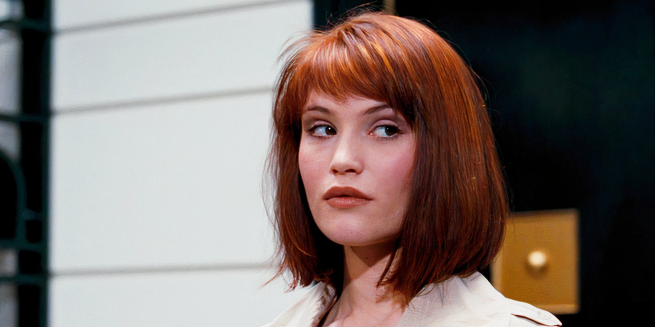 Gemma Arterton looking suspicious as Strawberry Fields in Quantum of Solace