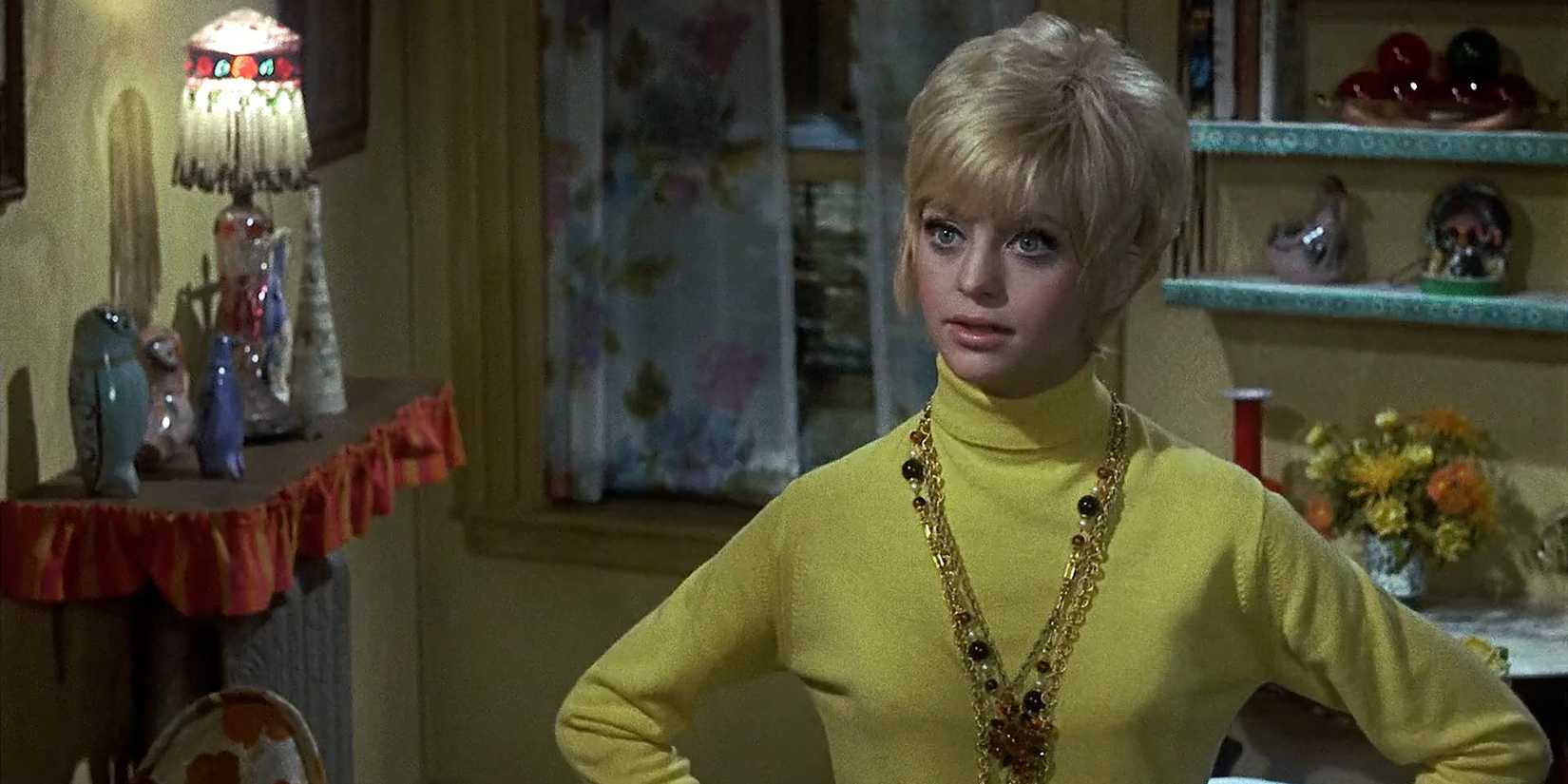 Goldie Hawn wearing yellow in Cactus Flower