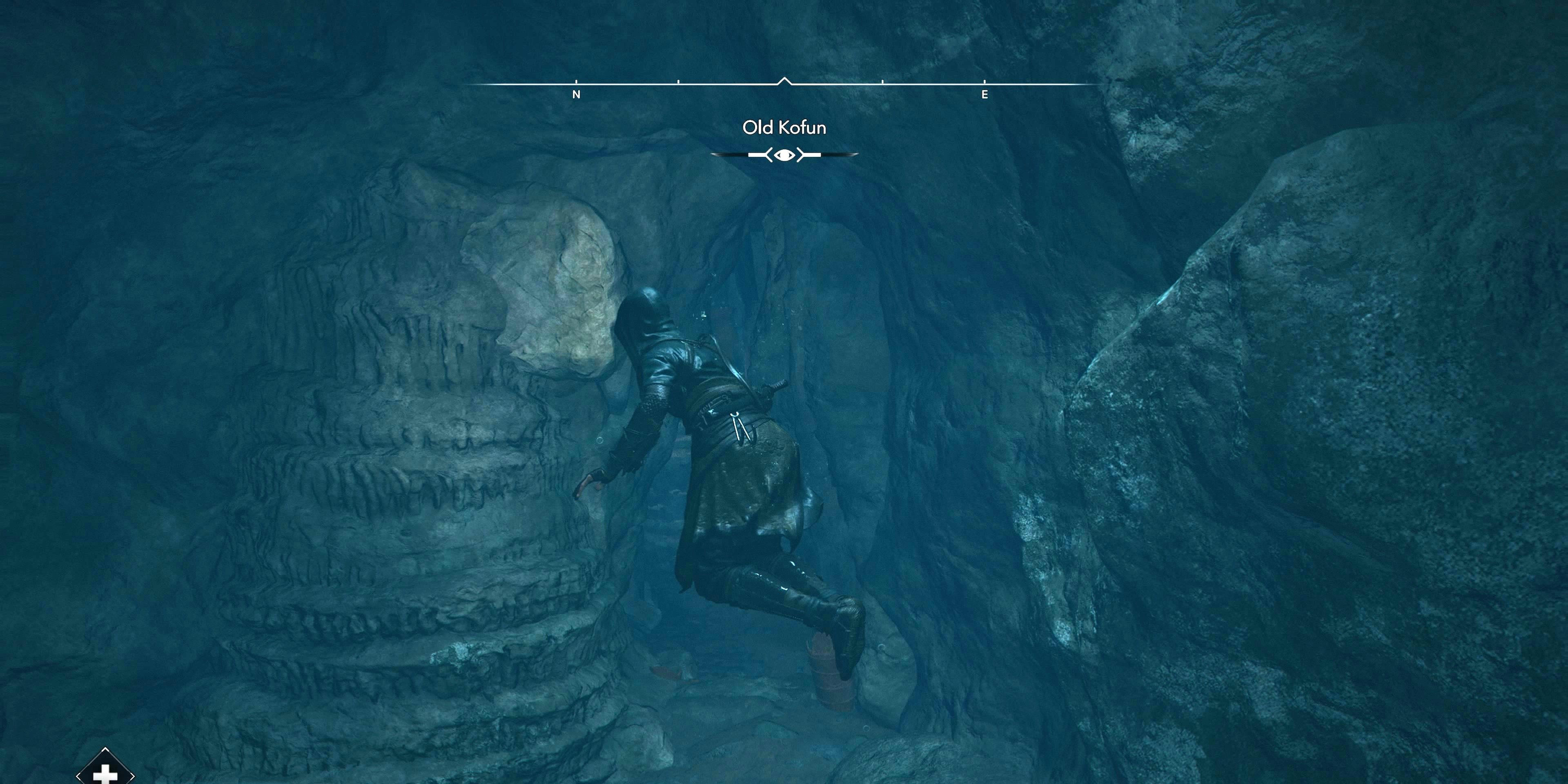 Naoe swimming through the Old Kofun dungeon in Assassin&rsquo;s Creed Shadows