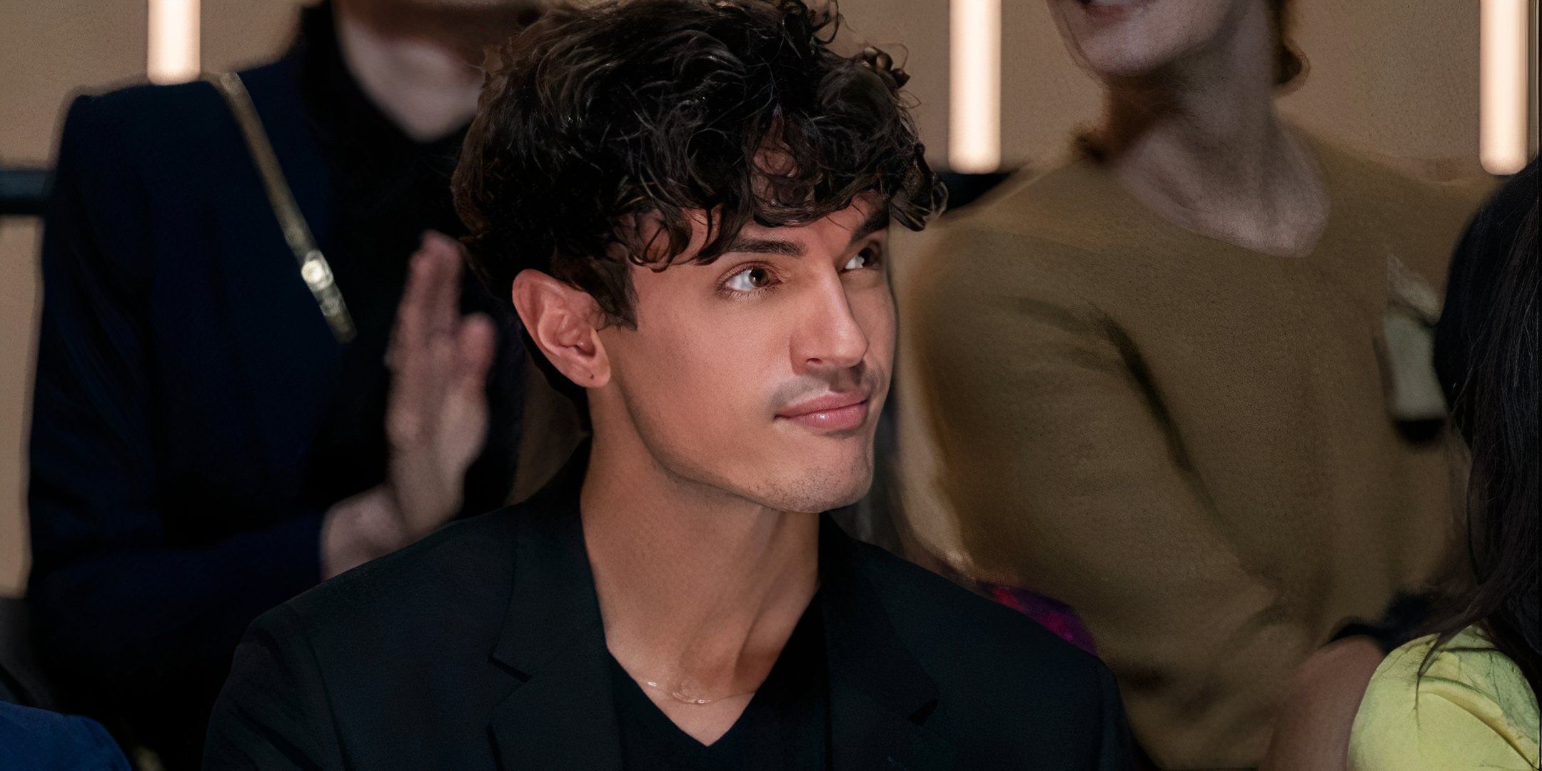 James Cusati-Moyer as Val watching the runway in Inventing Anna