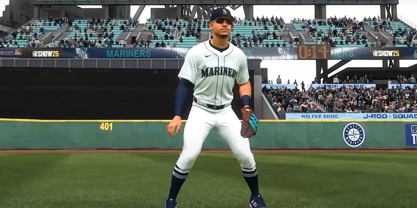 Julio Rodriguez In MLB The Show 25 getting ready for a catch.