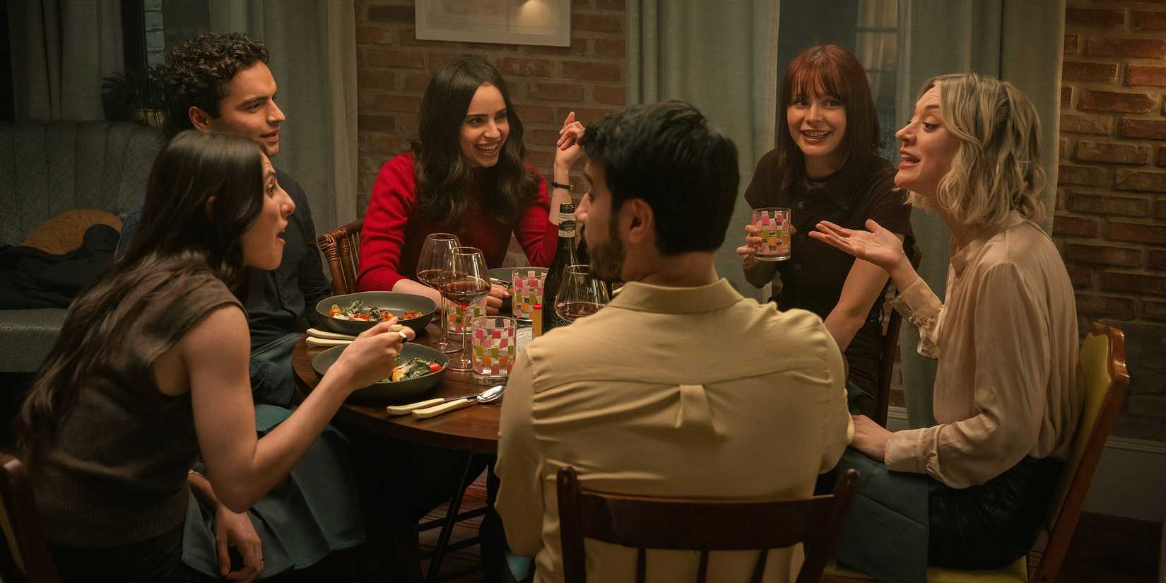 Marianne Rendón as Zoe, Sebastian De Souza as Garrett, Sofia Carson as Alex, Dario Ladani Sanchez as Lucas, Shannon Barnes as Nell and Chelsea Frei as Megan in The Life List.