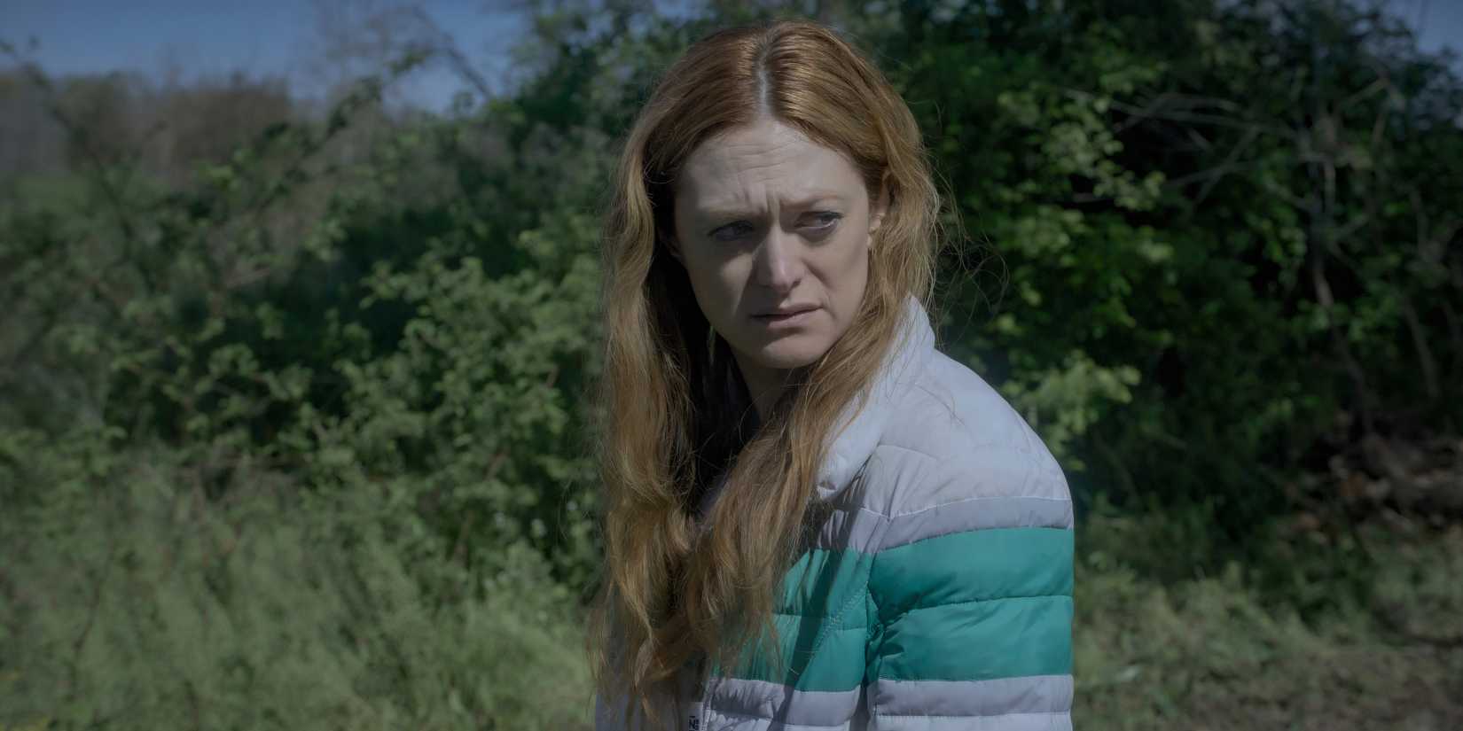Marin Ireland looking off to the side in Dope Thief