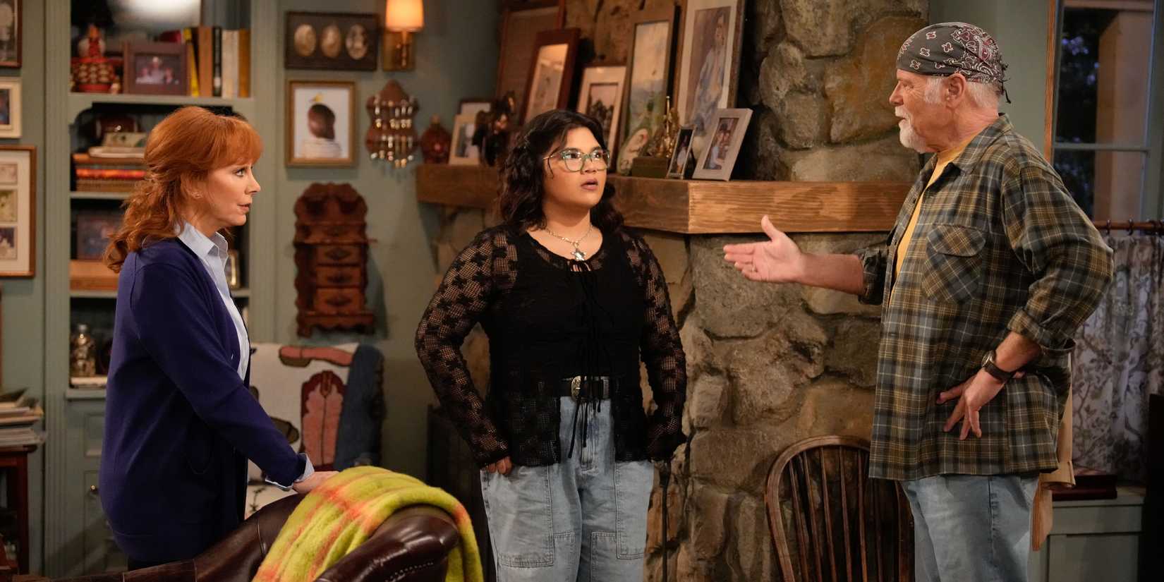 Bobbie, Isabella, and Emmett in Happy's Place season 1 finale