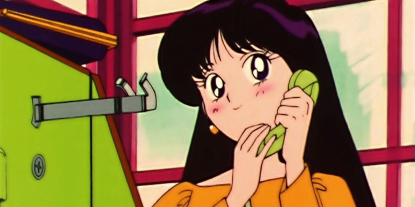 Sailor Mars on the phone