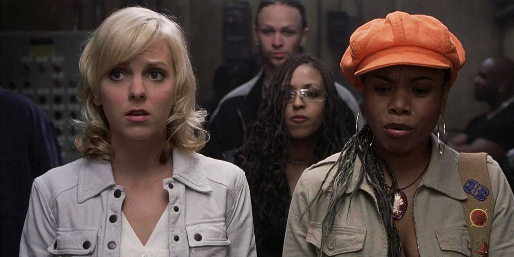 Scary Movie 3 Cindy and Brenda at the rap battle