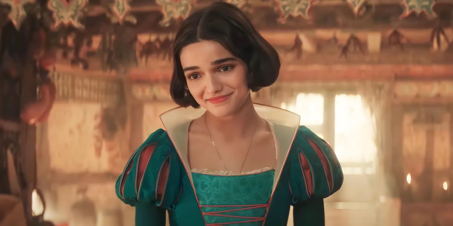 Snow White (Rachel Zegler) smiling in the live-action remake