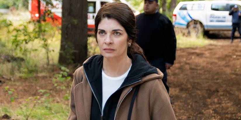 Soledad Villamil as Ema in Caught