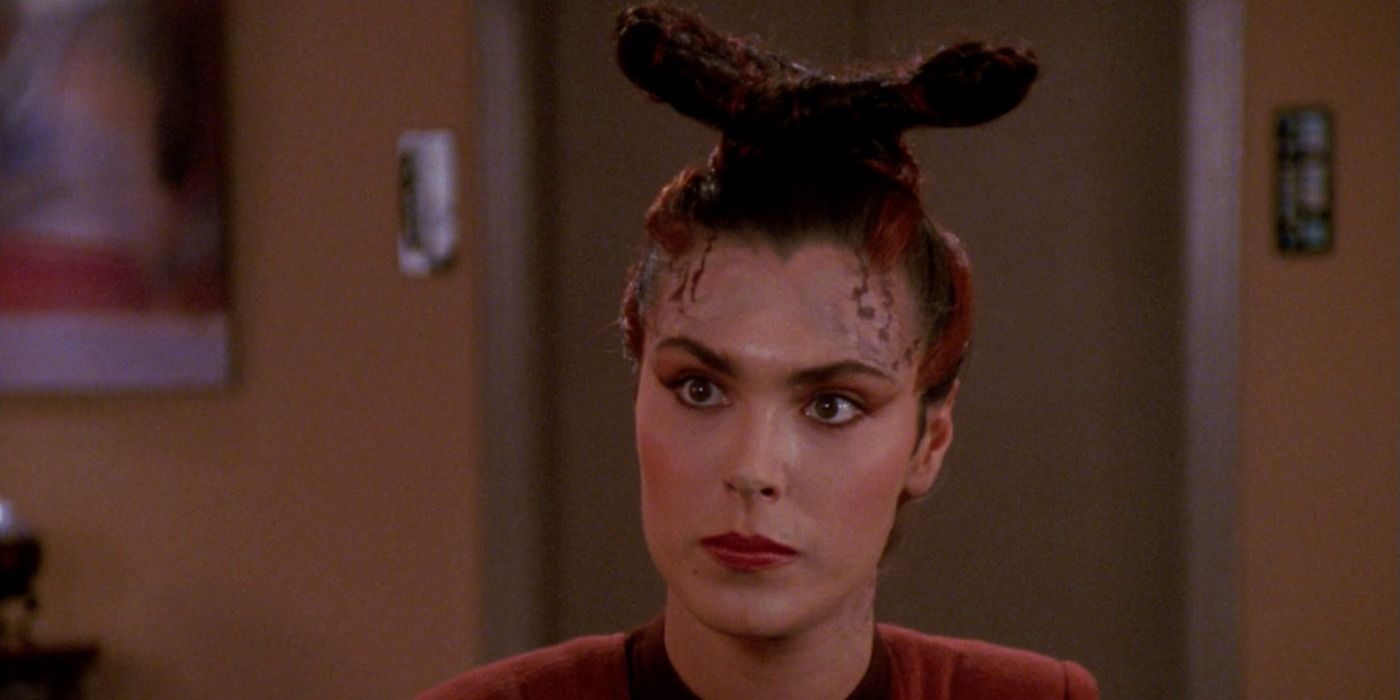 Star Trek TNG Half a Life Dara Michelle Forbes