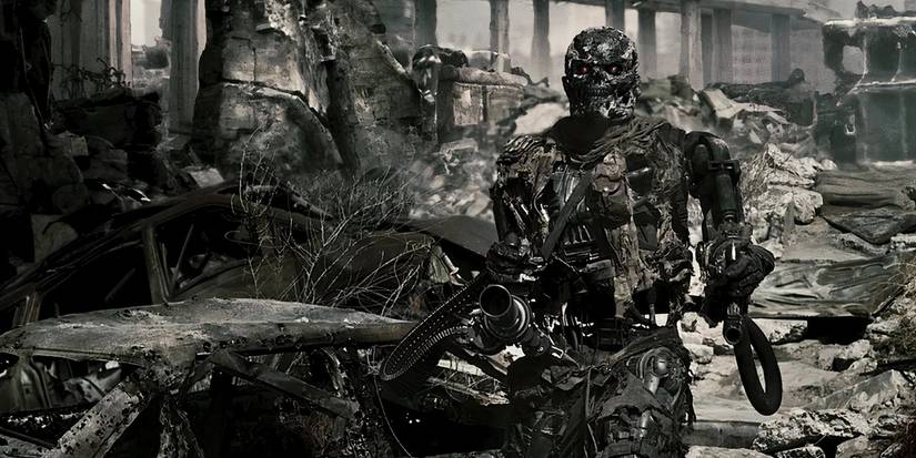 A T-600 Terminator walking through the wasteland from Terminator: Salvation.