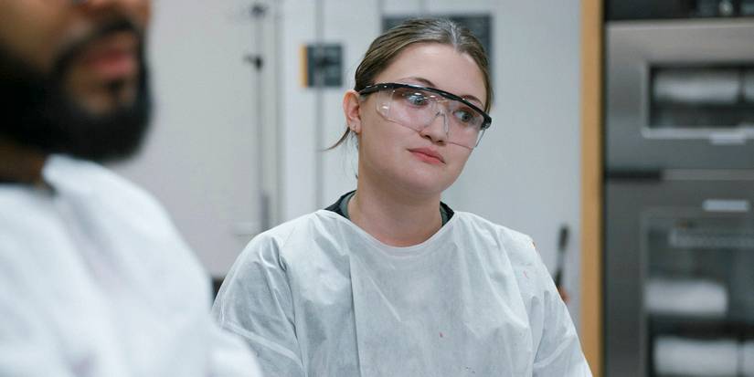 Dr. Trinity Santos (Isa Briones) looking puzzled in The Pitt Season 1 Ep 13