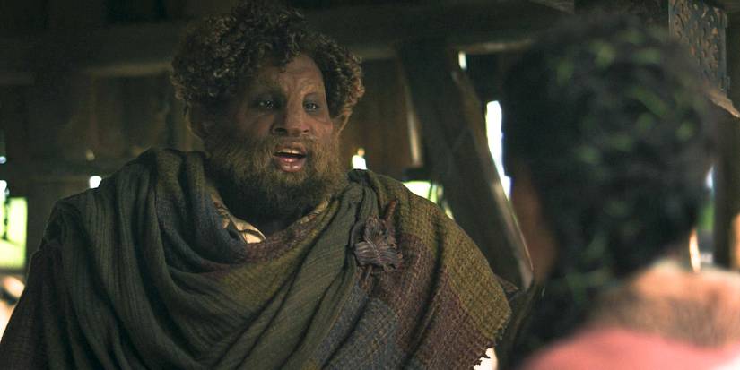 Loial (Hammed Animashaun) introducing himself in The Wheel of Time Season 3 Ep 2