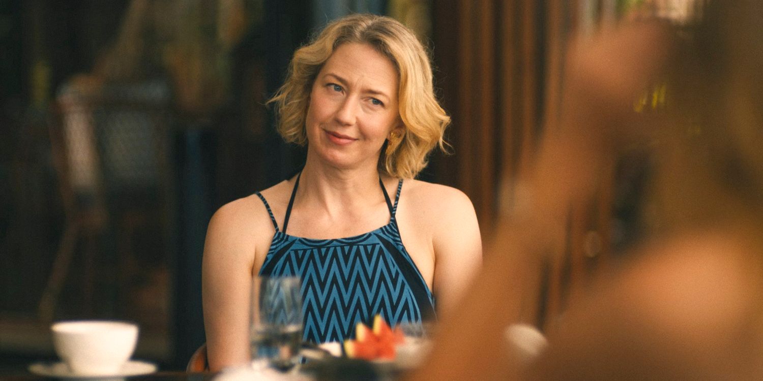 Laurie (Carrie Coon) in The White Lotus Season 3 Ep 3