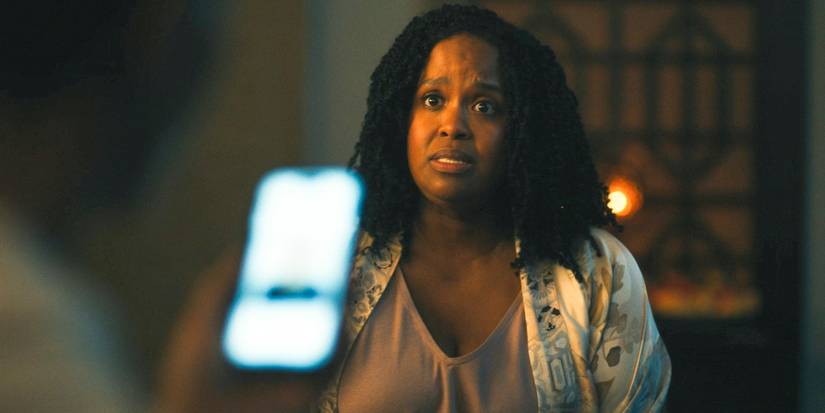 Belinda (Natasha Rothwell) looking worried in The White Lotus Season 3 Ep 5
