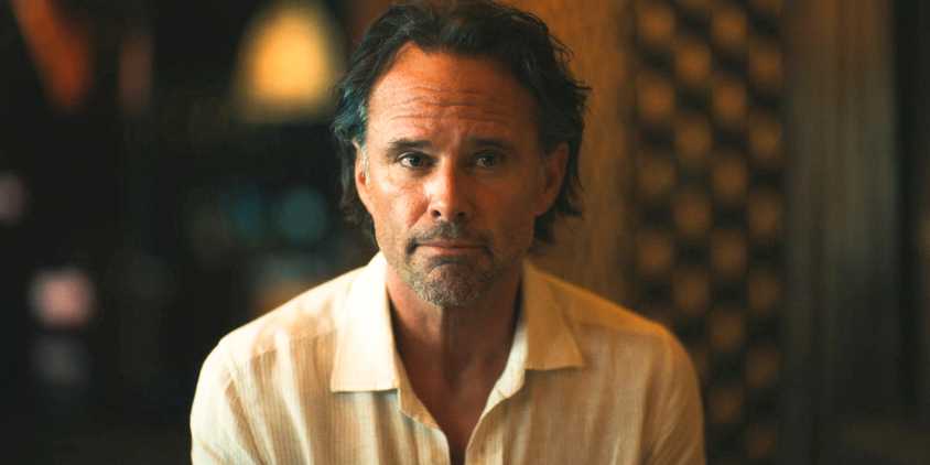 Rick (Walton Goggins) in The White Lotus Season 3 Episode 6