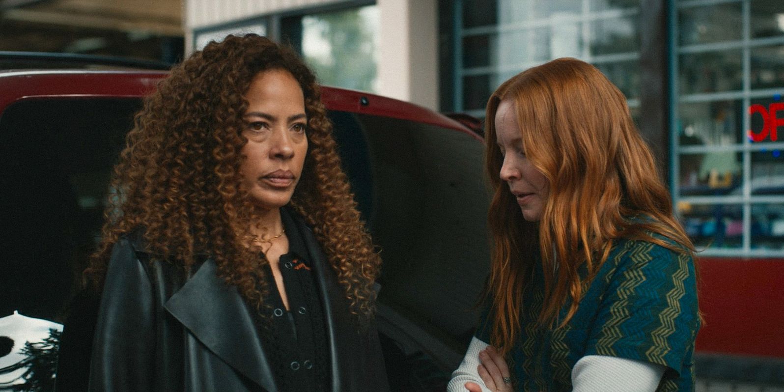 Taissa (Tawny Cypress) and Van (Lauren Ambrose) looking angry at each other in Yellowjackets Season 3 Episode 7
