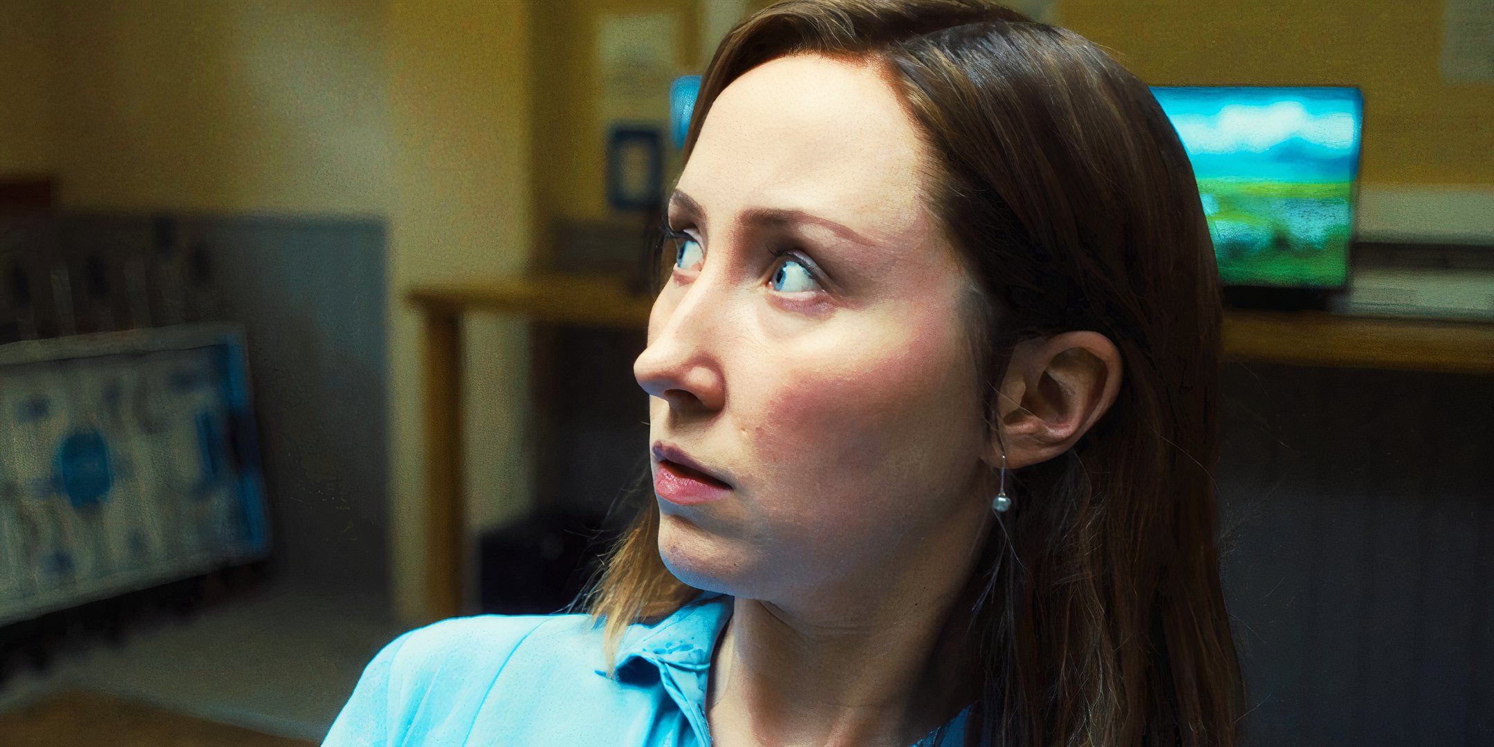 Erin Doherty looks to one side in Adolescence