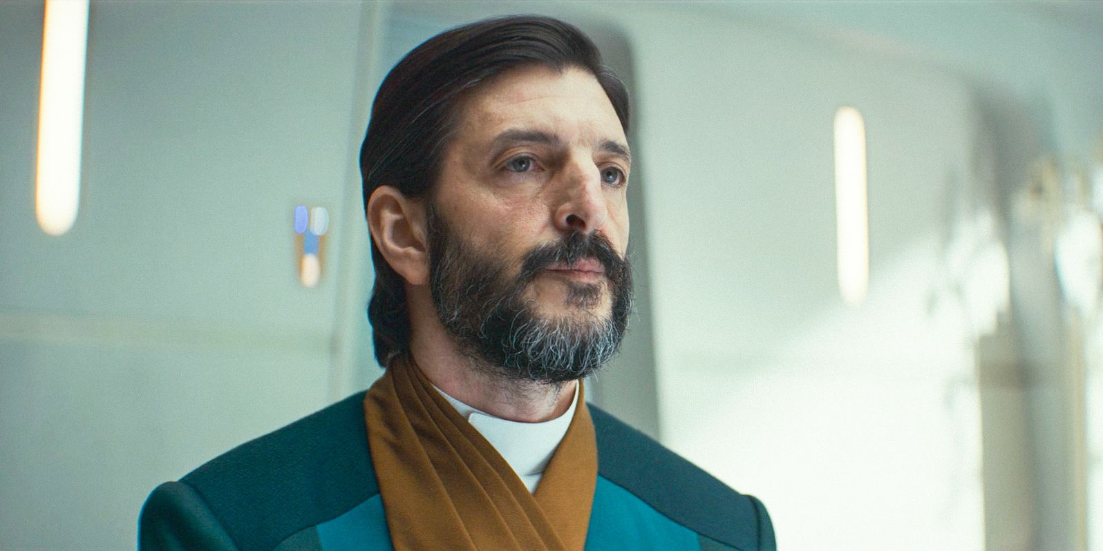 Senator Dasi Oran (Raphael Roger Levy) in Andor Season 2 Episode 4