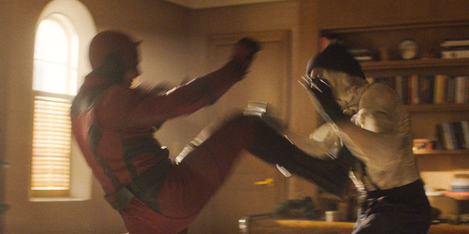 Daredevil and Muse fighting in Daredevil: Born Again Season 1 Ep 7