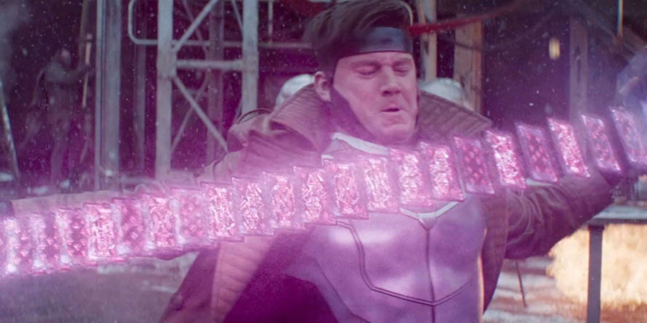 Gambit with Deck of Cards in Deapdool & Wolverine