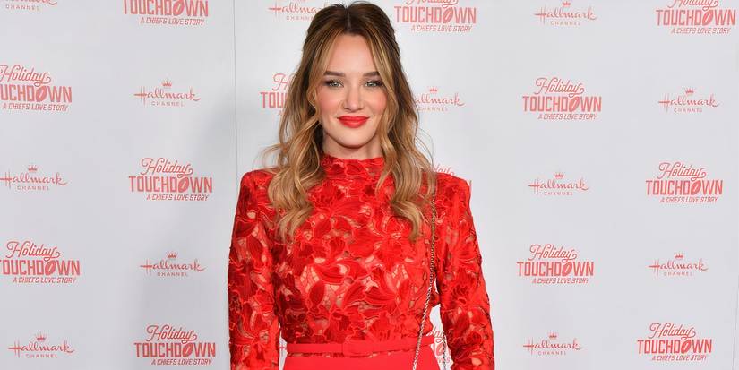 Hunter King on the red carpet