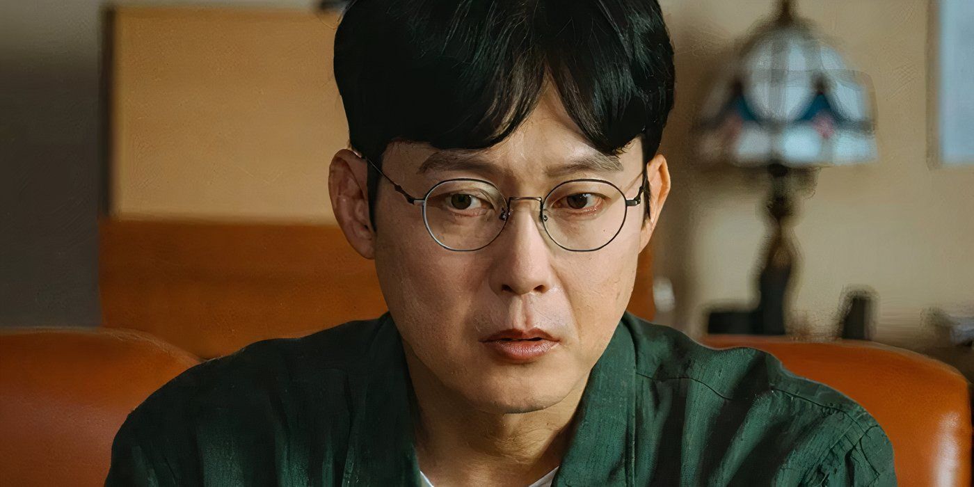 Han Hyun-ho looks on with a worried expression in Hyper Knife season 1.
