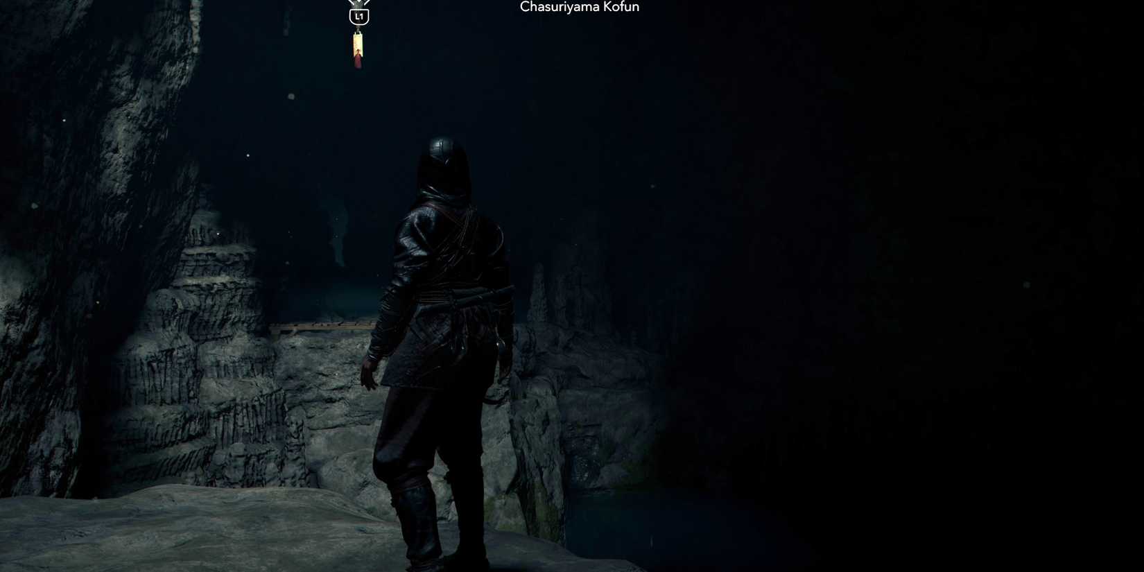 Naoe using her Grappling Hook in Chasuriyama Kofun in Assassin's Creed Shadows