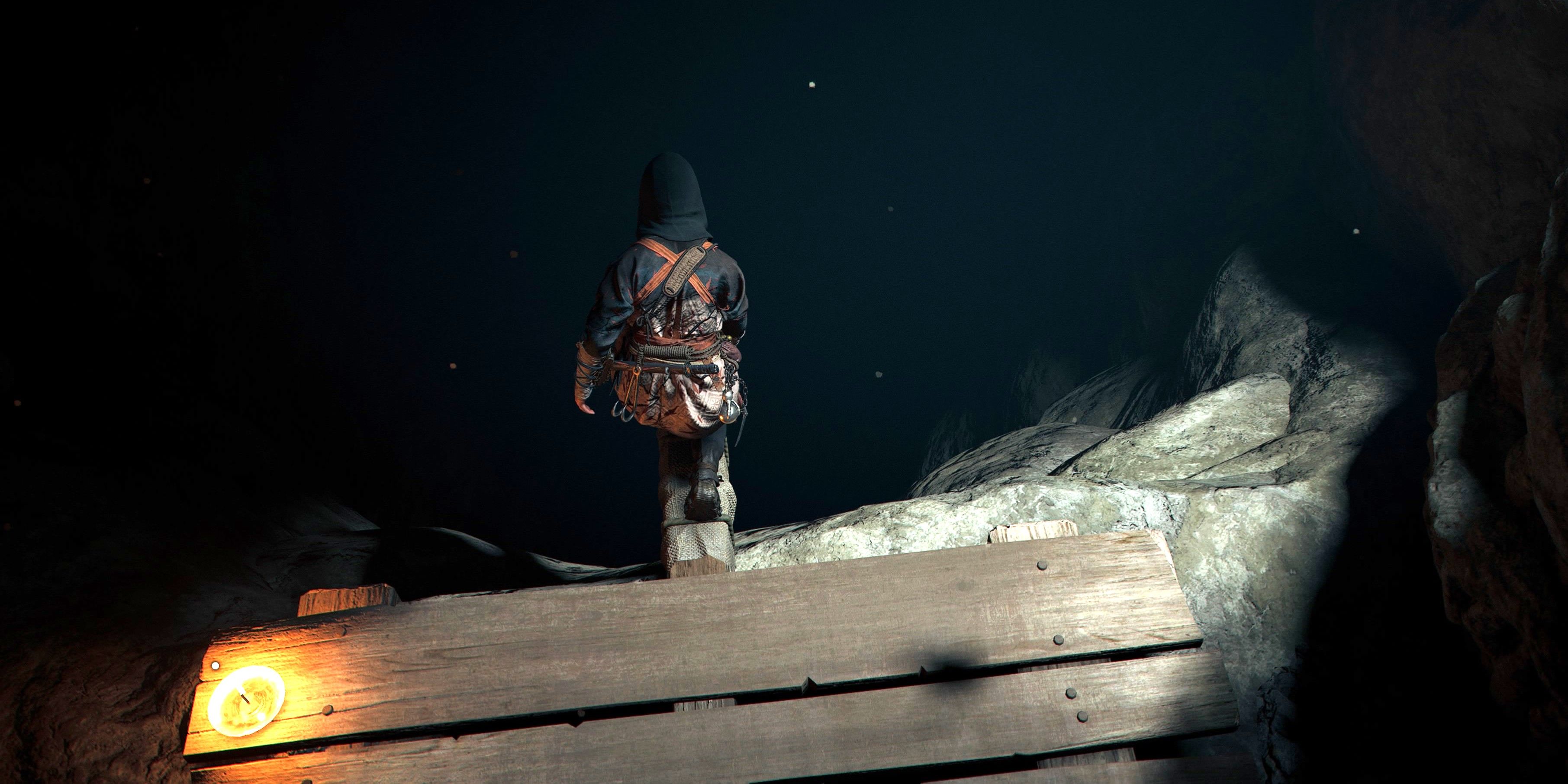 Naoe navigating the Chasuriyama Kofun in Assassin&rsquo;s Creed Shadows