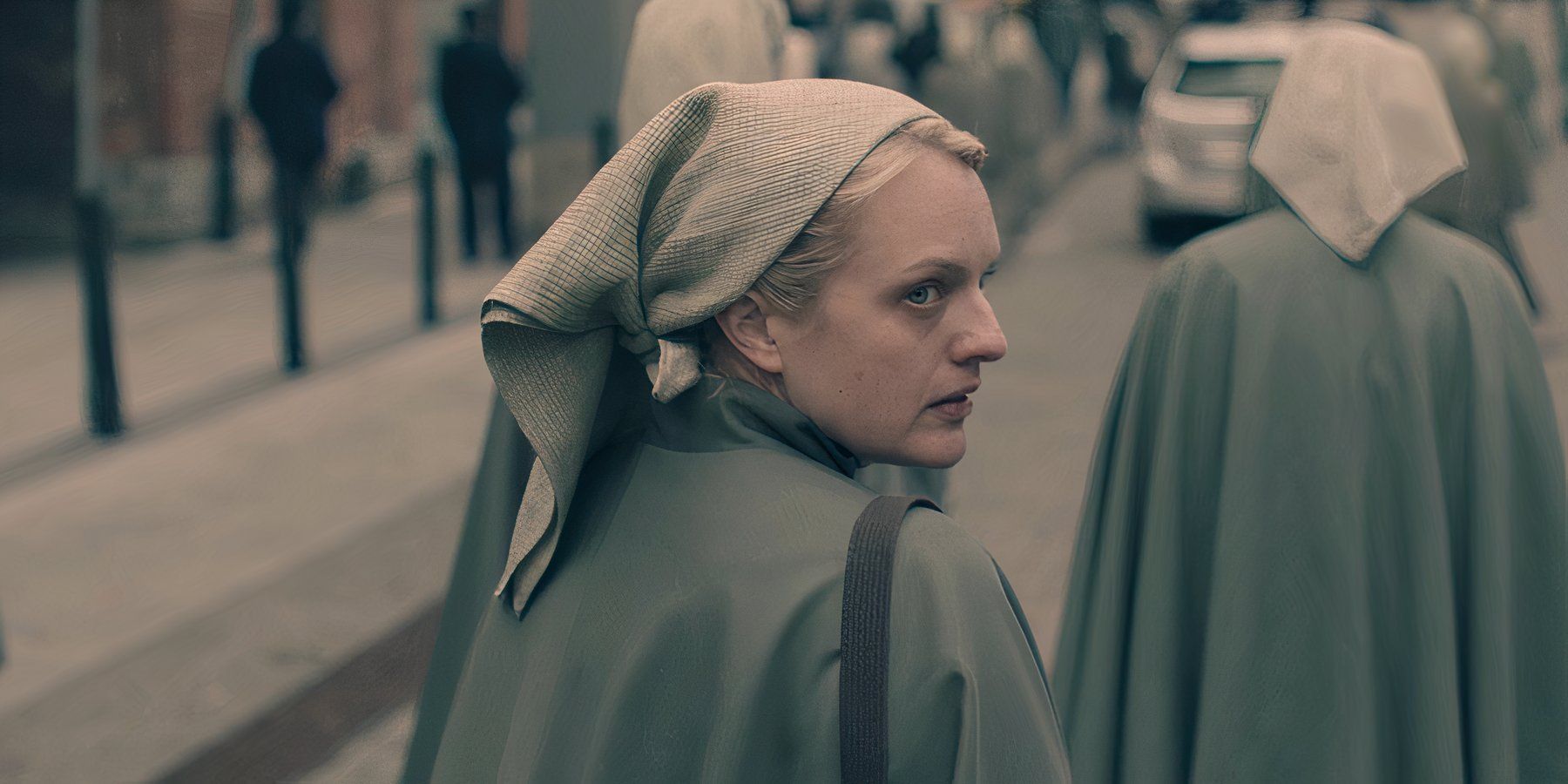 Elizabeth Moss as June in The Handmaids Tale.