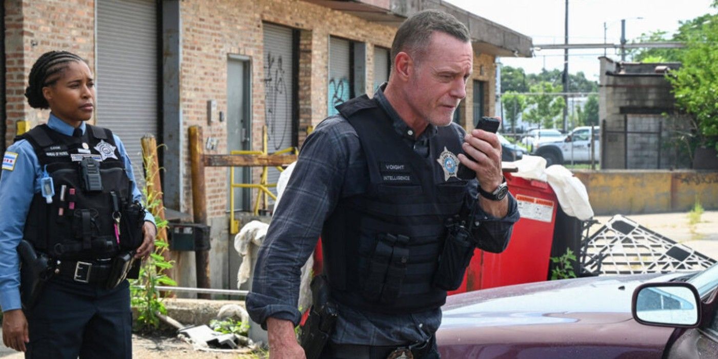 Kiana-Cook-and-Hank-Voight-in-Chicago-PD