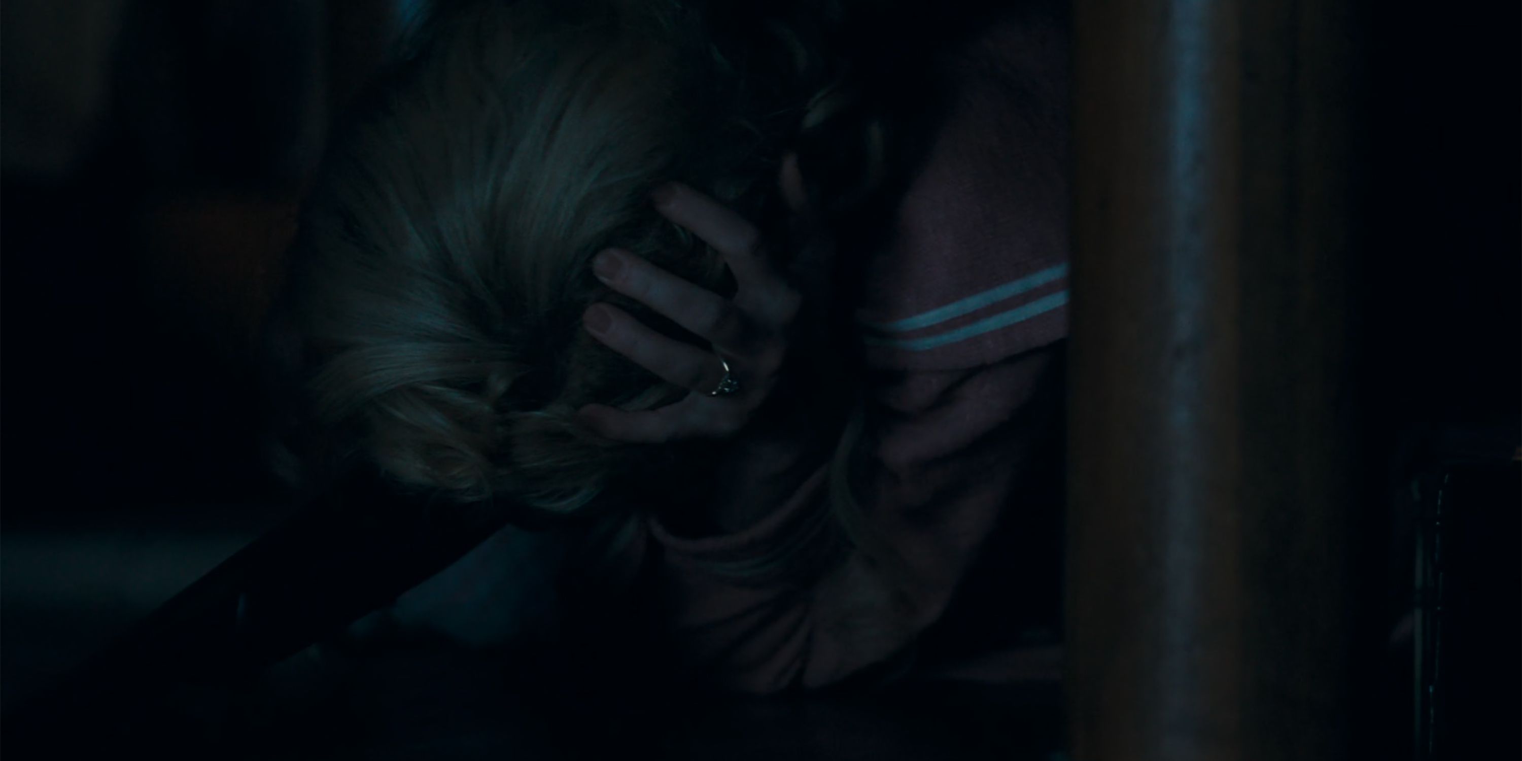 Liz cowering in 1923 season 2 episode 7