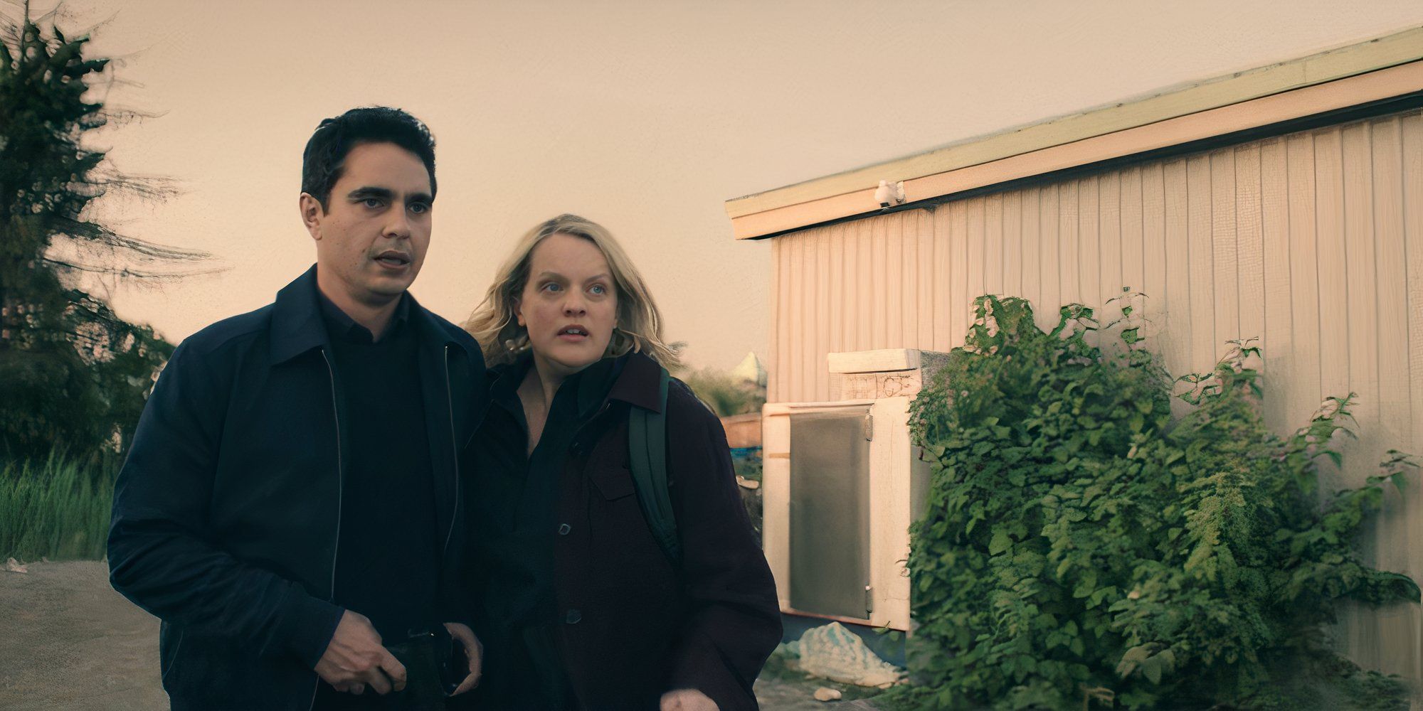 Nick-Max-Minghella-June-Elizabeth-Moss-The-Handmaids-Tale-1
