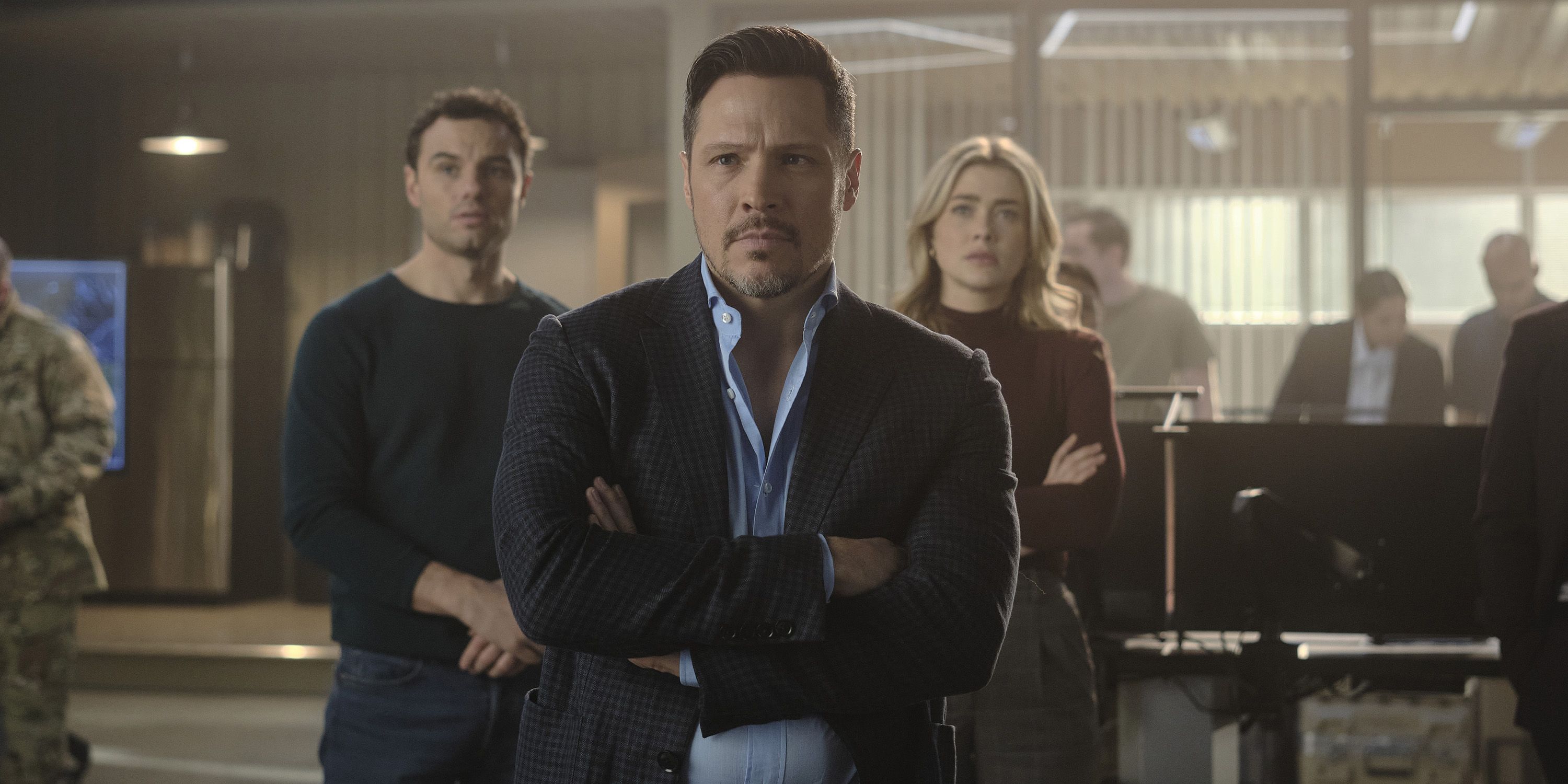 Josh McKenzie as Shane Florence, Nick Wechsler as Oliver Odell, and Melissa Roxburgh as Rebecca ‘Bex’ Henderson in The Hunting Party season 1, episode 10