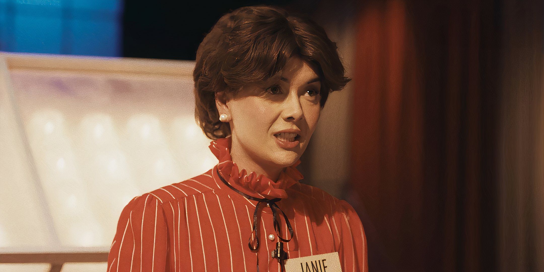 Patti Harrison as Janie looking surprised in The Luckiest Man in America
