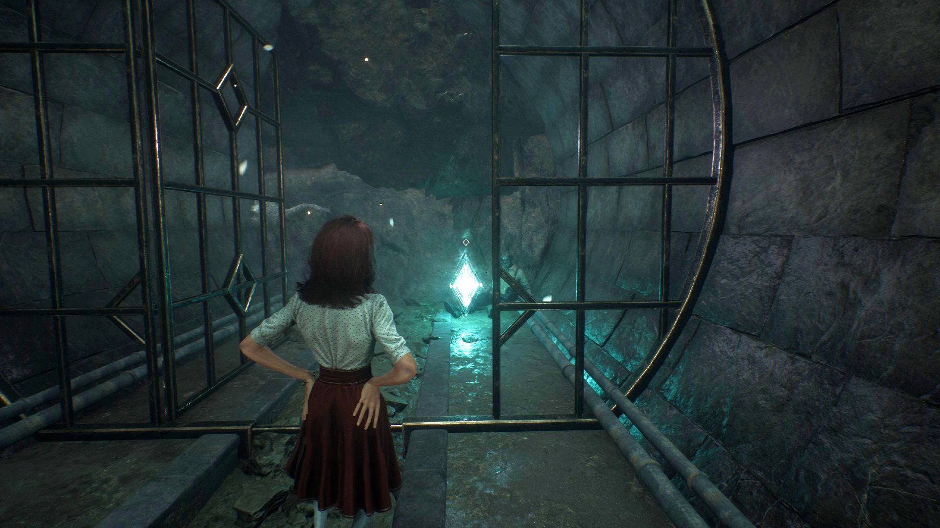The chest for the Old Key in Clair Obscur.