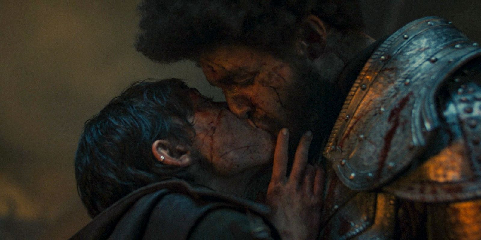 Faile Bashere (Isabella Bucceri) and Perrin Aybara (Marcus Rutherford) kissing in The Wheel of Time Season 3 Ep 7