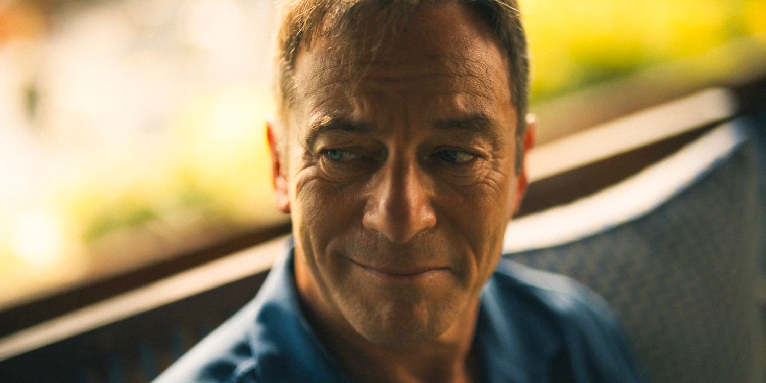 Close-up of Timothy (Jason Isaacs) looking deeply distressed in The White Lotus Season 3 Ep 8