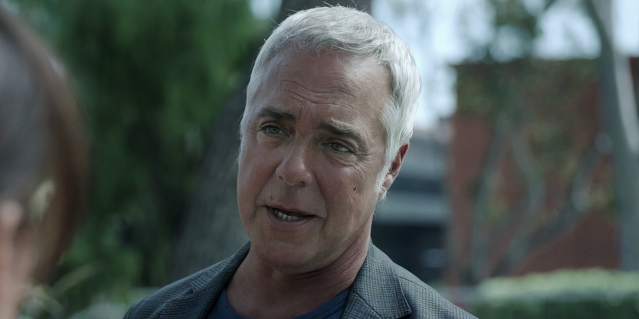 Titus Welliver as Bosch speaking in Bosch Legacy season 3 episode 10