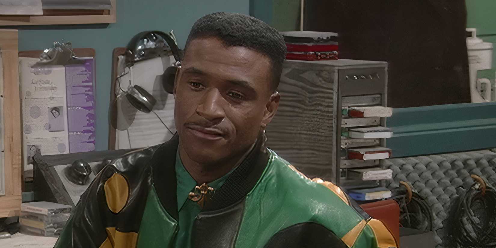 Tommy Davidson as Varnell Hill in Martin