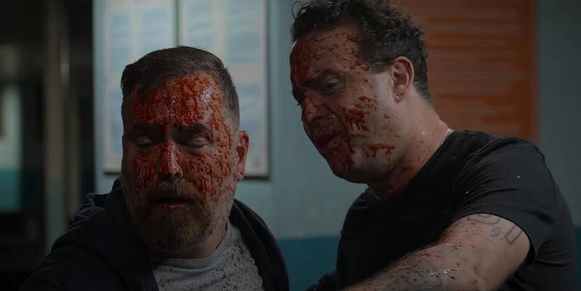 Two passengers have blood on their face in Screamboat