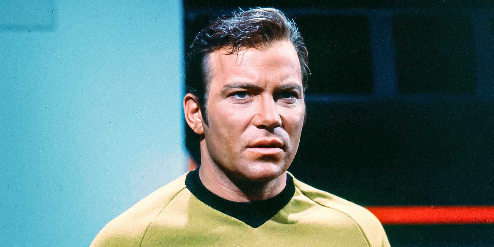 3-Years-Before-Star-Trek-Made-Him-Famous,-William-Shatner-Starred-In-One-Of-The-Greatest-Horror-Episodes-Of-All-Time