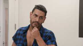 90 Day Fiance's Sarper Güven in a blue plaid shirt